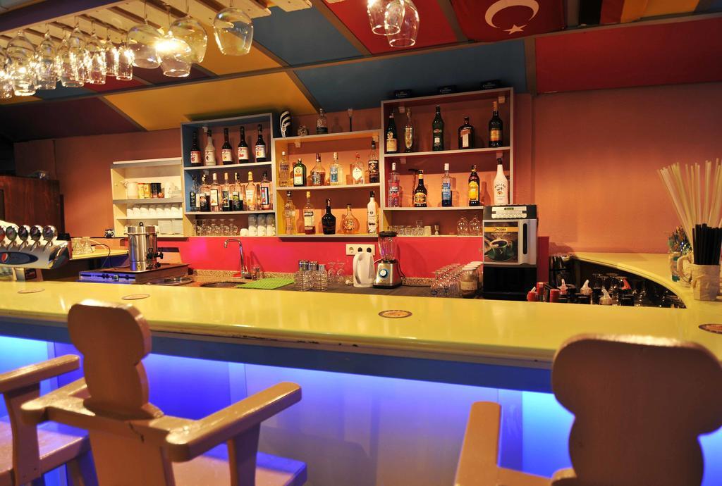 Sun Kiss Hotel Side Bagian luar foto