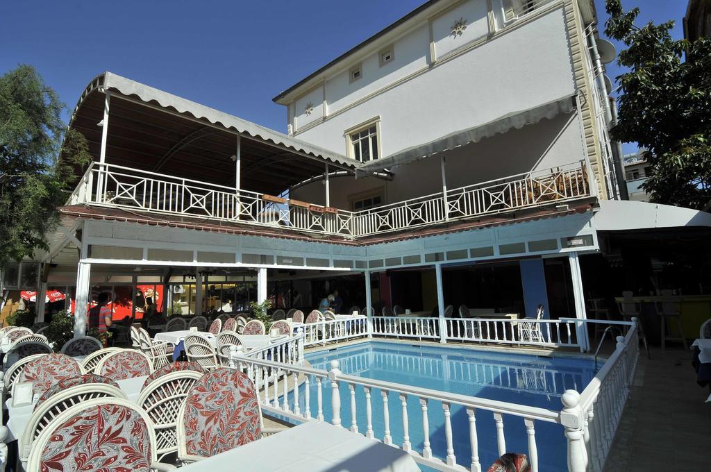 Sun Kiss Hotel Side Bagian luar foto