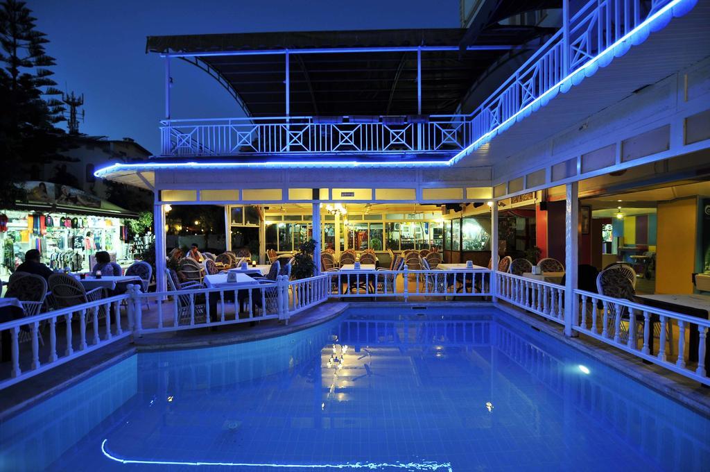 Sun Kiss Hotel Side Bagian luar foto