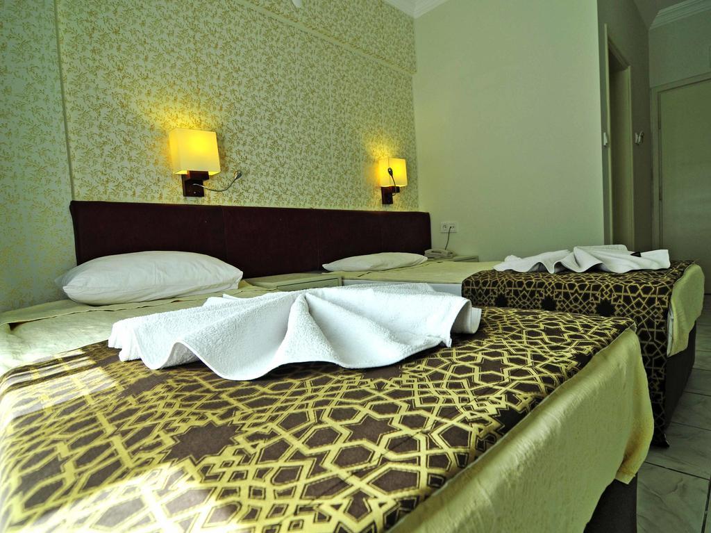 Sun Kiss Hotel Side Bagian luar foto
